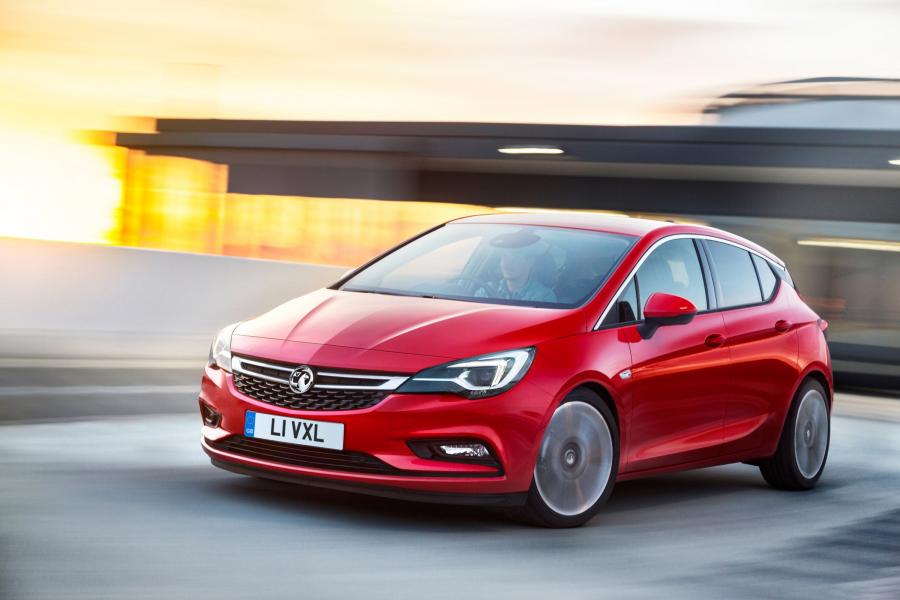  Vauxhall Astra 2015 года  (фото 4 из 14)